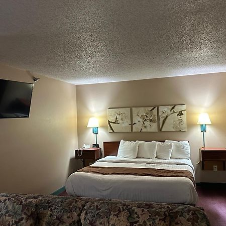 De Smet Super Deluxe Inn & Suites Экстерьер фото