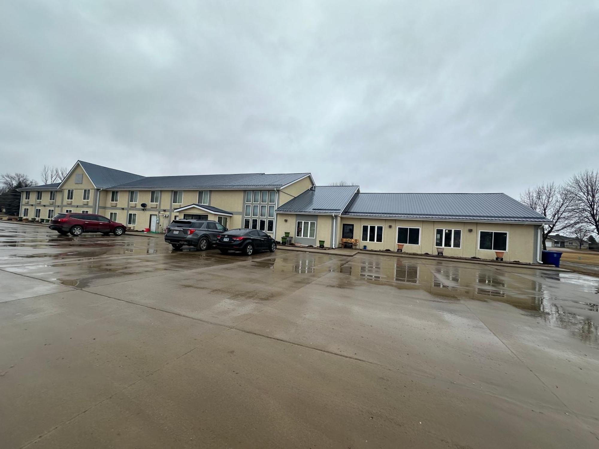 De Smet Super Deluxe Inn & Suites Экстерьер фото