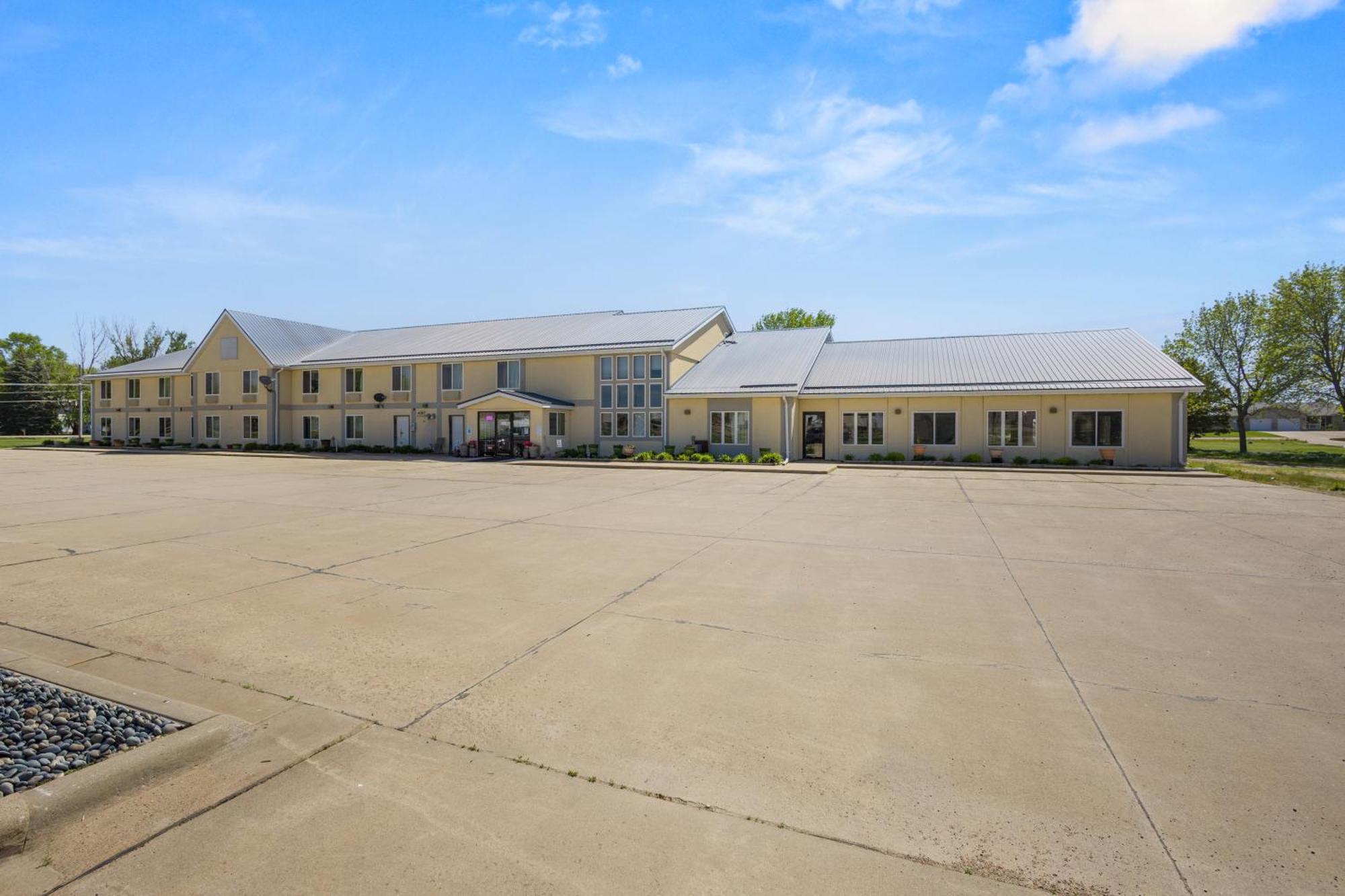 De Smet Super Deluxe Inn & Suites Экстерьер фото