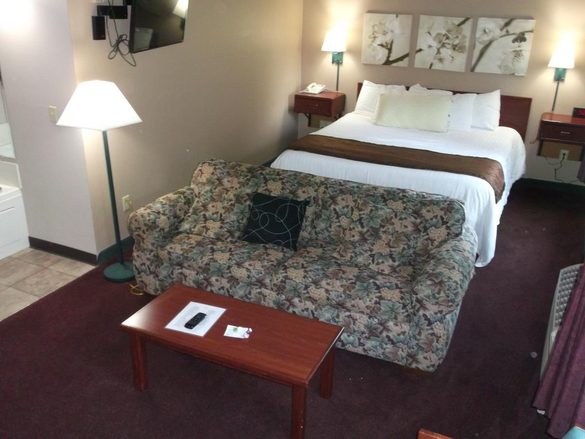 De Smet Super Deluxe Inn & Suites Экстерьер фото