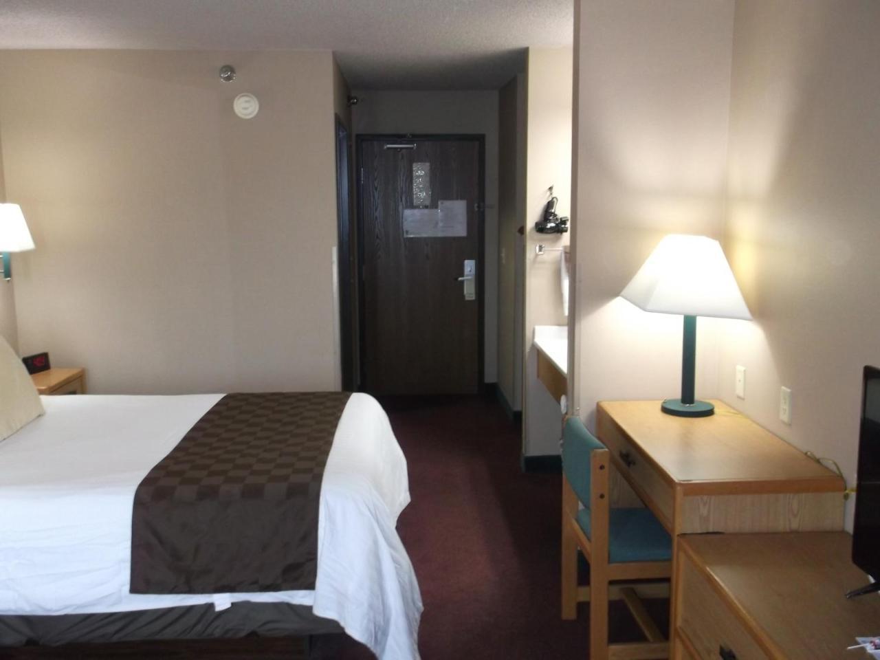 De Smet Super Deluxe Inn & Suites Экстерьер фото